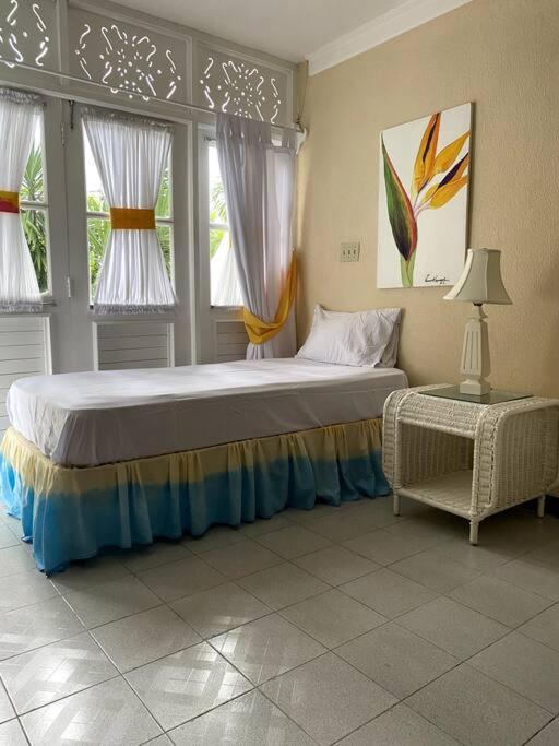Lush Tropical Apartment Located In A 4-Star Resort Ранэвей-Бей Экстерьер фото