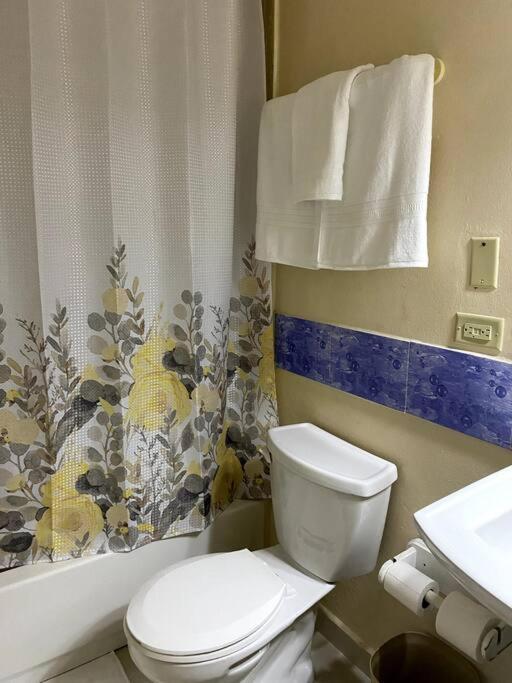 Lush Tropical Apartment Located In A 4-Star Resort Ранэвей-Бей Экстерьер фото